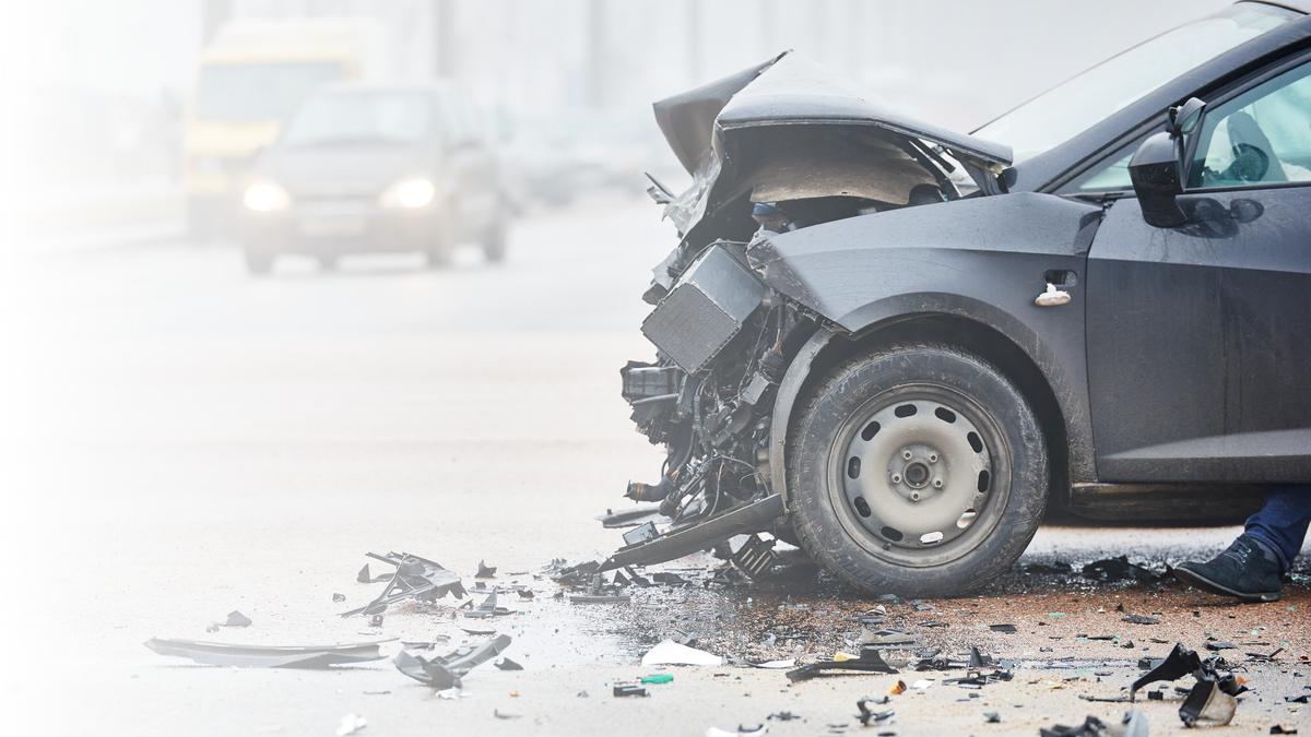 Auto incidentata dopo uno scontro stradale